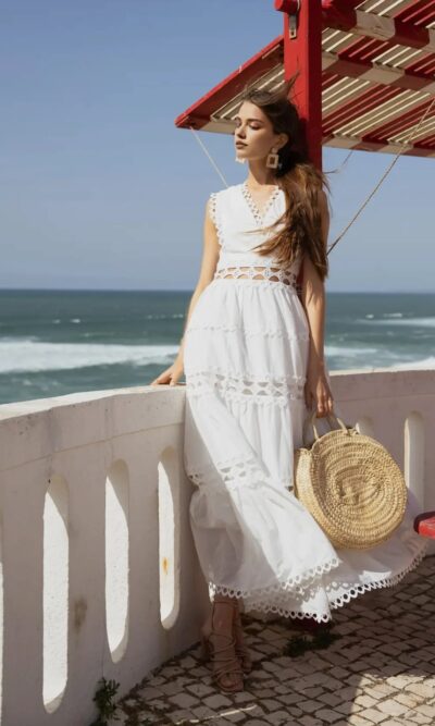 Sleeveless V-neck Hollow Lace Maxi Dress