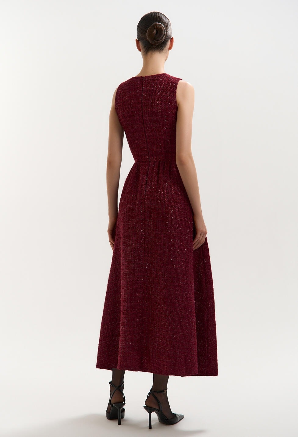 sleeveless-round-neck-a-line-high-waisted-long-dress- burgundy-6